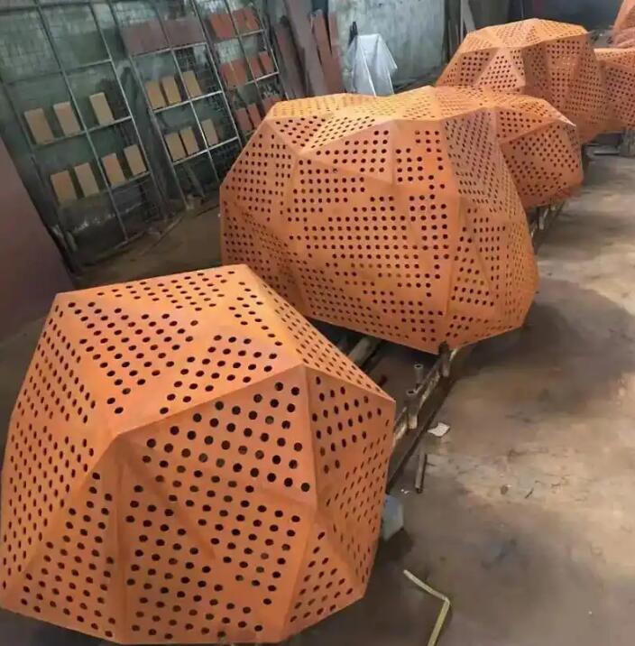 东方华侨农场耐候钢造型